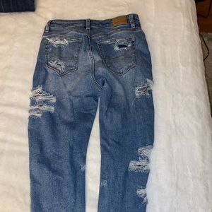 American eagle ripped boyfriend jeans